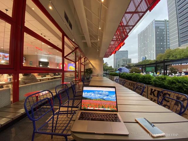 教工路百脑楼下KFC