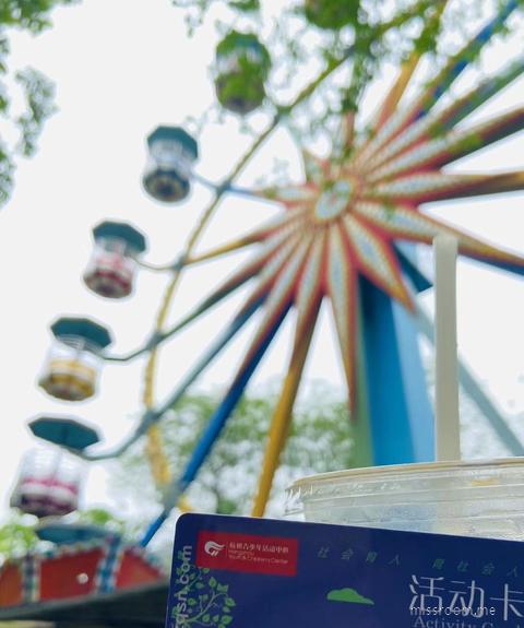 第一次带小荔枝做摩天轮